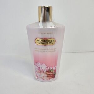 Victoria's Secret Strawberries And Champagne Body Lotion 8.4 fl oz New Sealed